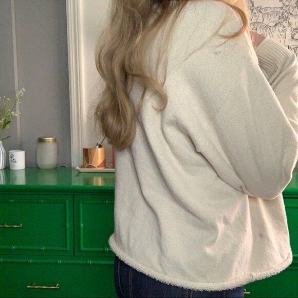 Elizabeth And James Sweater - Picture 9 of 12